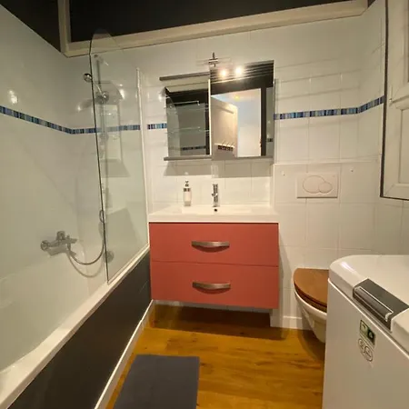 Apartment Superbe T2 A 150m Des Plages De Les Pins