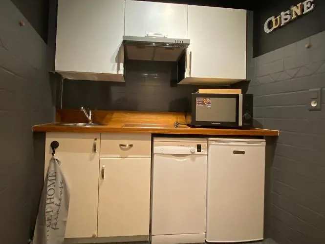 Superbe T2 A 150m Des Plages De Les Pins Apartment